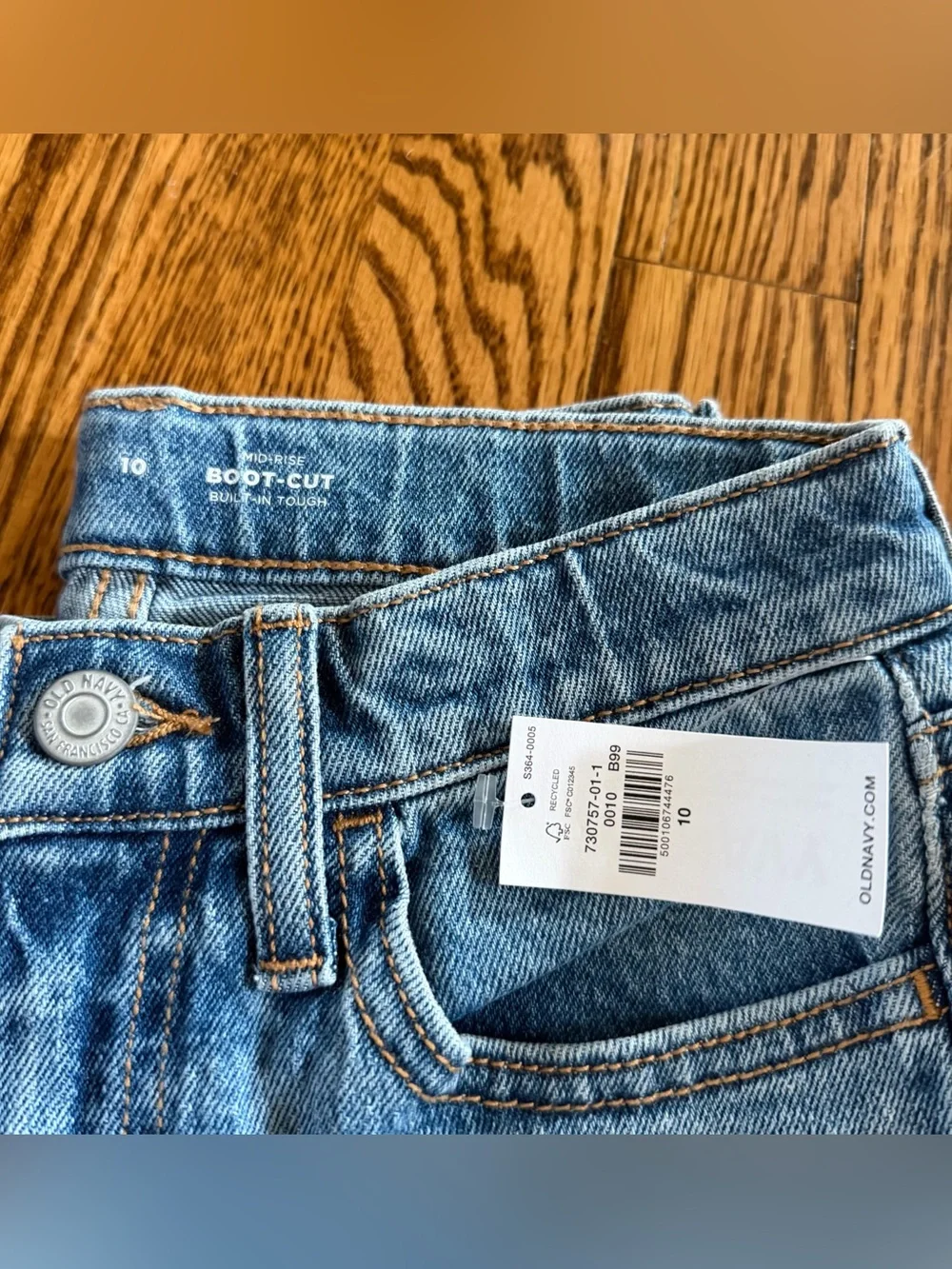 NWT Old Navy Mid Rise Boot Cut Jeans Girl’s Sz 10